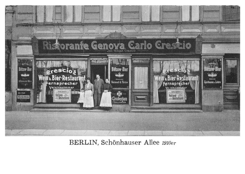 Postkarte Berlin, Prenzlauer Berg: Schönhauser Allee von tobios publishing